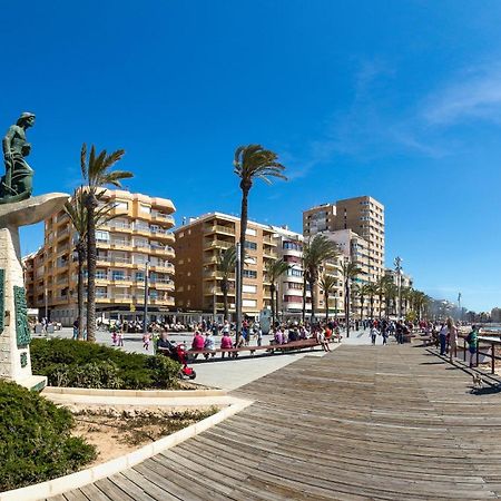 Calle Concordia 86, Two Bedroom Apartment, Up To 6 Guests, Near Del Cura Beach,Supermarket Mercadona And Central Bus Station تورّيفيِخا المظهر الخارجي الصورة