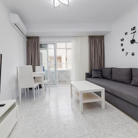 Calle Concordia 86, Two Bedroom Apartment, Up To 6 Guests, Near Del Cura Beach,Supermarket Mercadona And Central Bus Station تورّيفيِخا المظهر الخارجي الصورة
