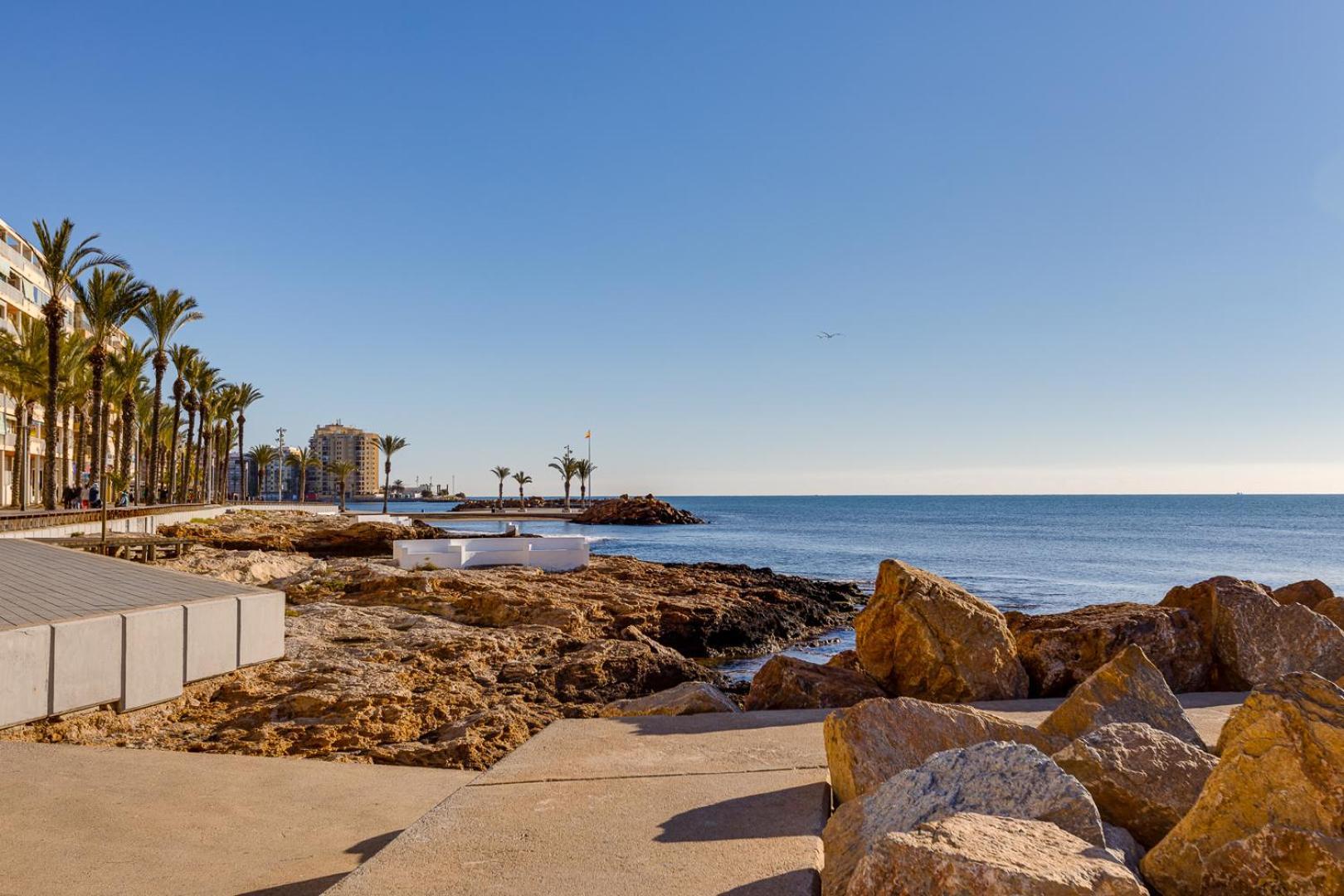 Calle Concordia 86, Two Bedroom Apartment, Up To 6 Guests, Near Del Cura Beach,Supermarket Mercadona And Central Bus Station تورّيفيِخا المظهر الخارجي الصورة