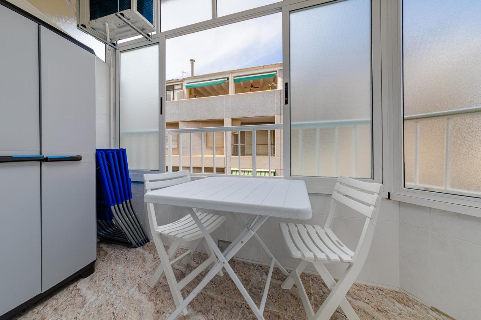 Calle Concordia 86, Two Bedroom Apartment, Up To 6 Guests, Near Del Cura Beach,Supermarket Mercadona And Central Bus Station تورّيفيِخا المظهر الخارجي الصورة